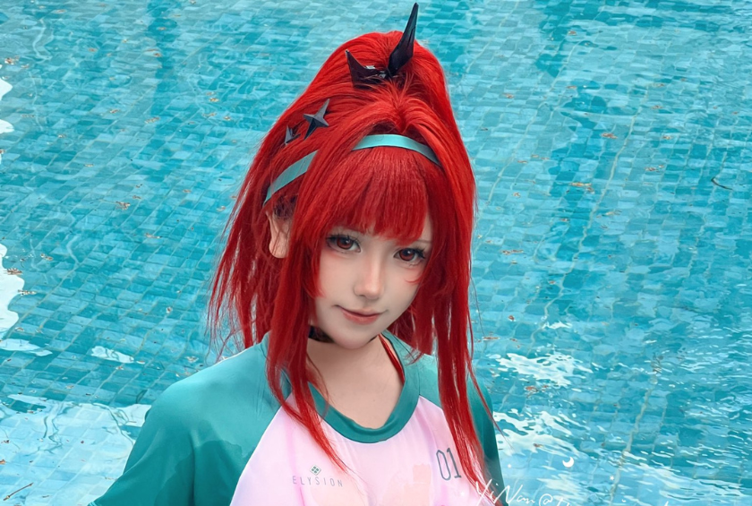 セクシー全開！中国コスプレイヤー1nnn_yn、『NIKKE』ラピの水着コスが話題に